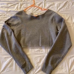 Cropped crew neck